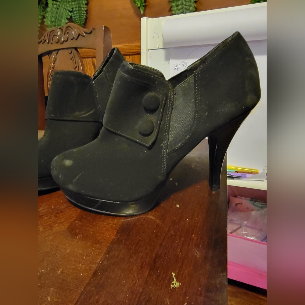 Micro suede black booties ankle boots